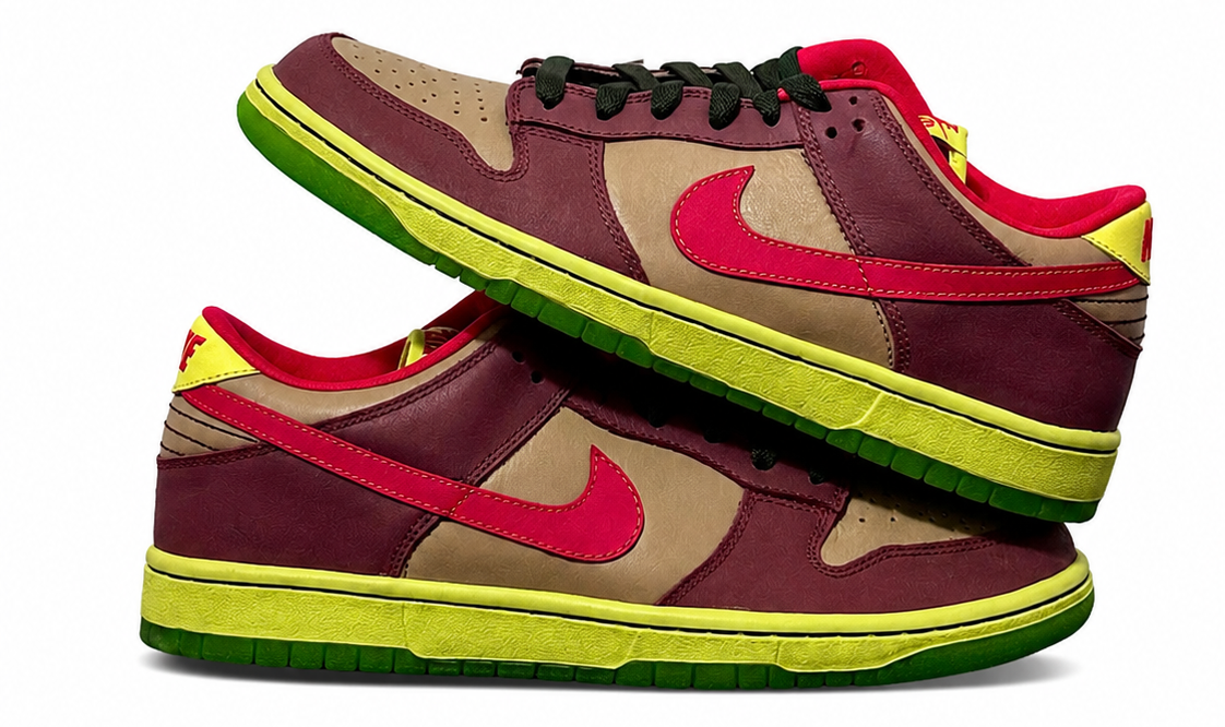 Nike SB Dunk Low Toxic Sea Robbin