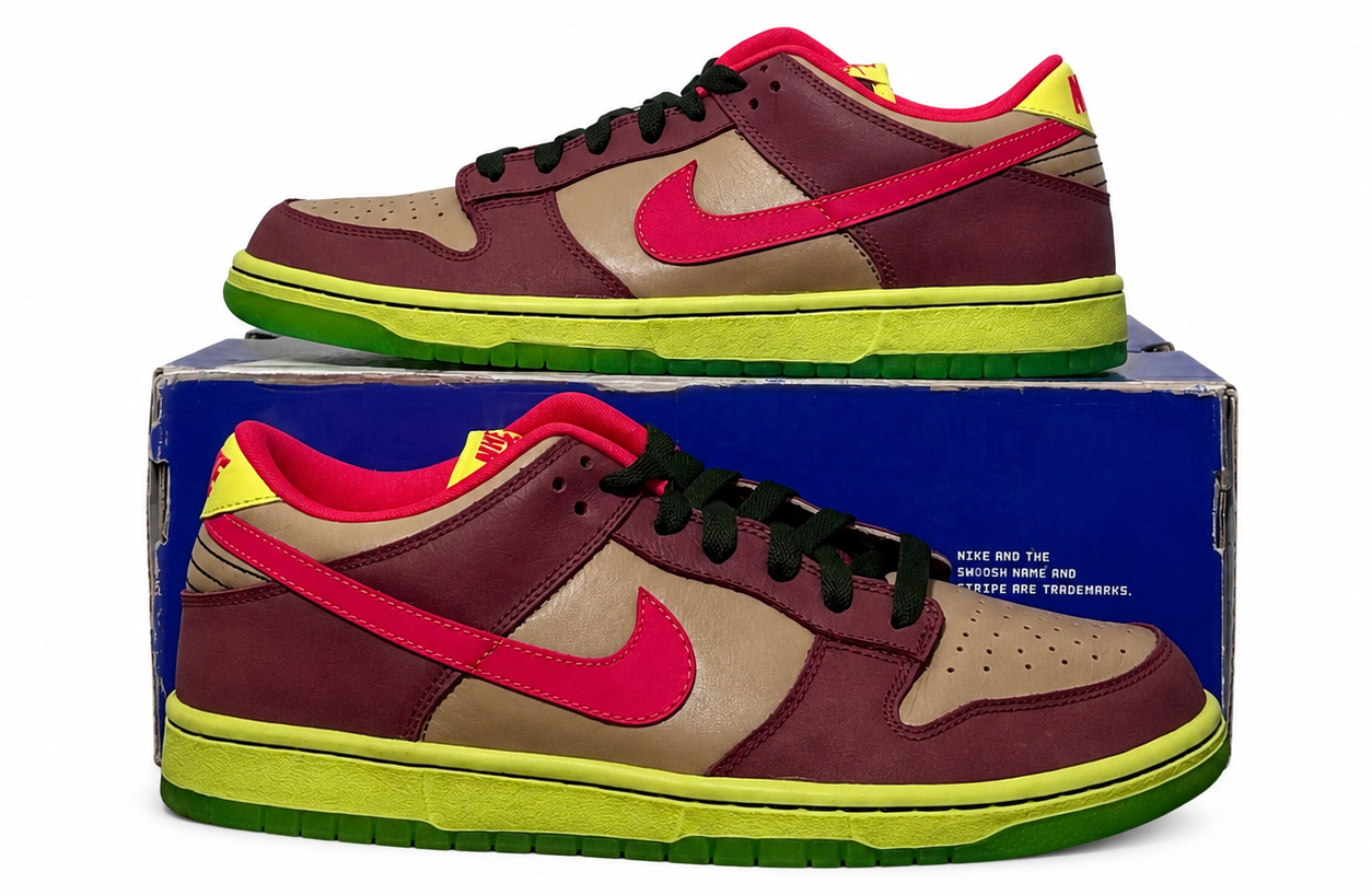 Nike SB Dunk Low Toxic Sea Robbin