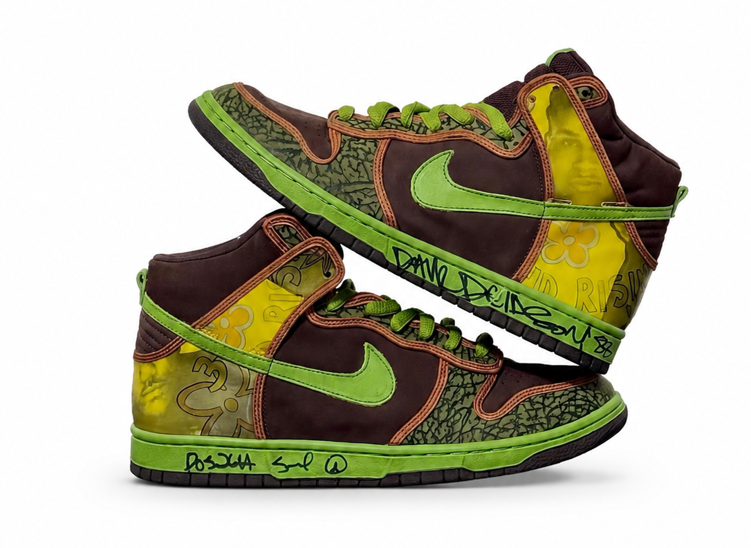 Nike SB Dunk High De La Soul (Shoe and box signed by De La Soul)