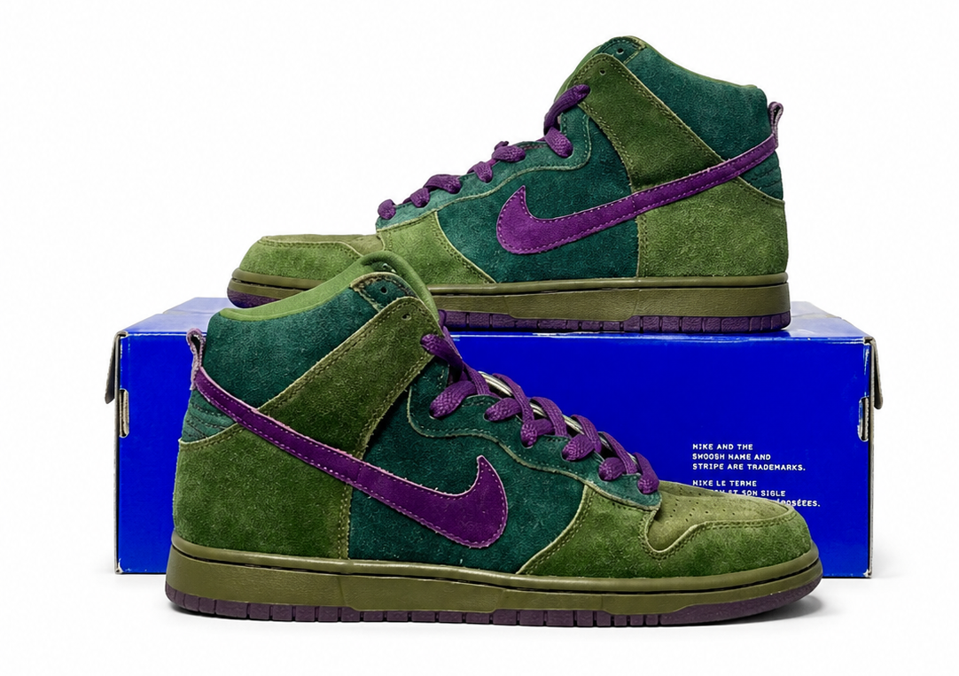 Nike SB Dunk High Skunk 420
